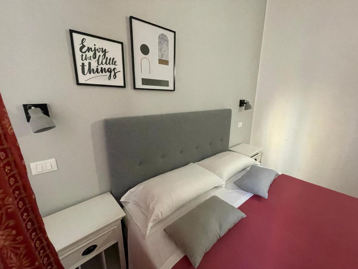Ad Cavour Luxury Rooms - By Ad Roma 外观 照片