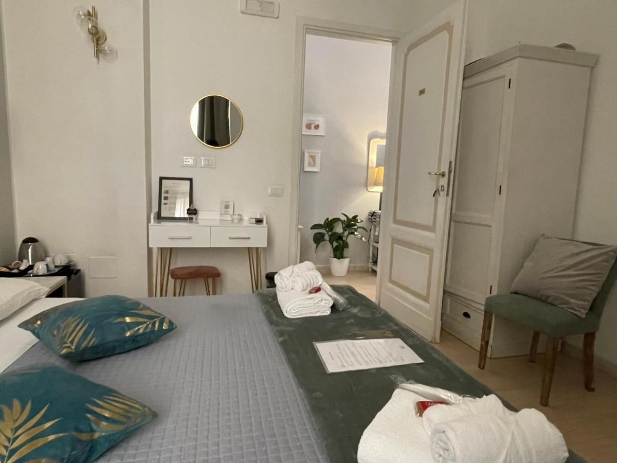 Ad Cavour Luxury Rooms - By Ad Roma 外观 照片