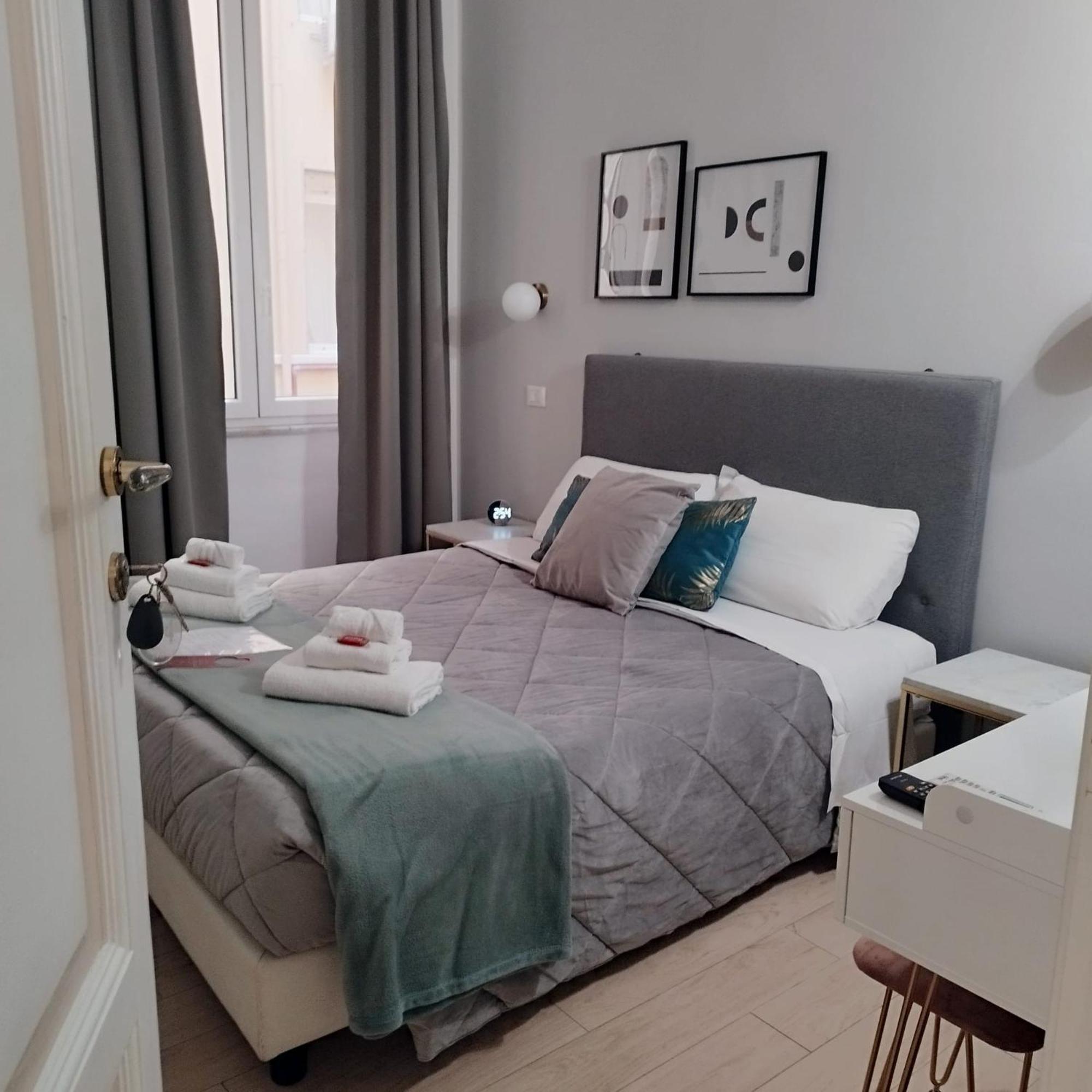 Ad Cavour Luxury Rooms - By Ad Roma 外观 照片