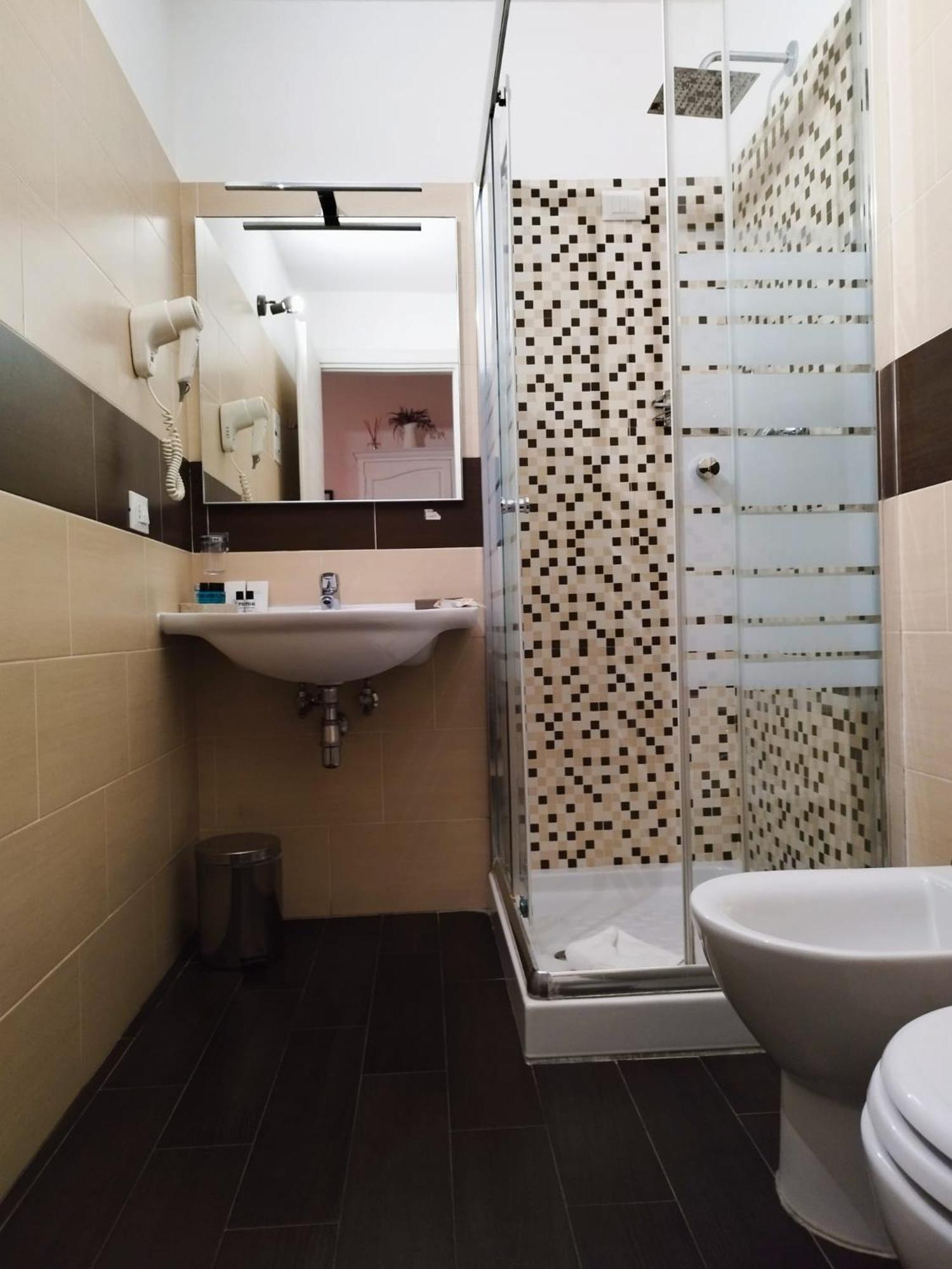Ad Cavour Luxury Rooms - By Ad Roma 客房 照片