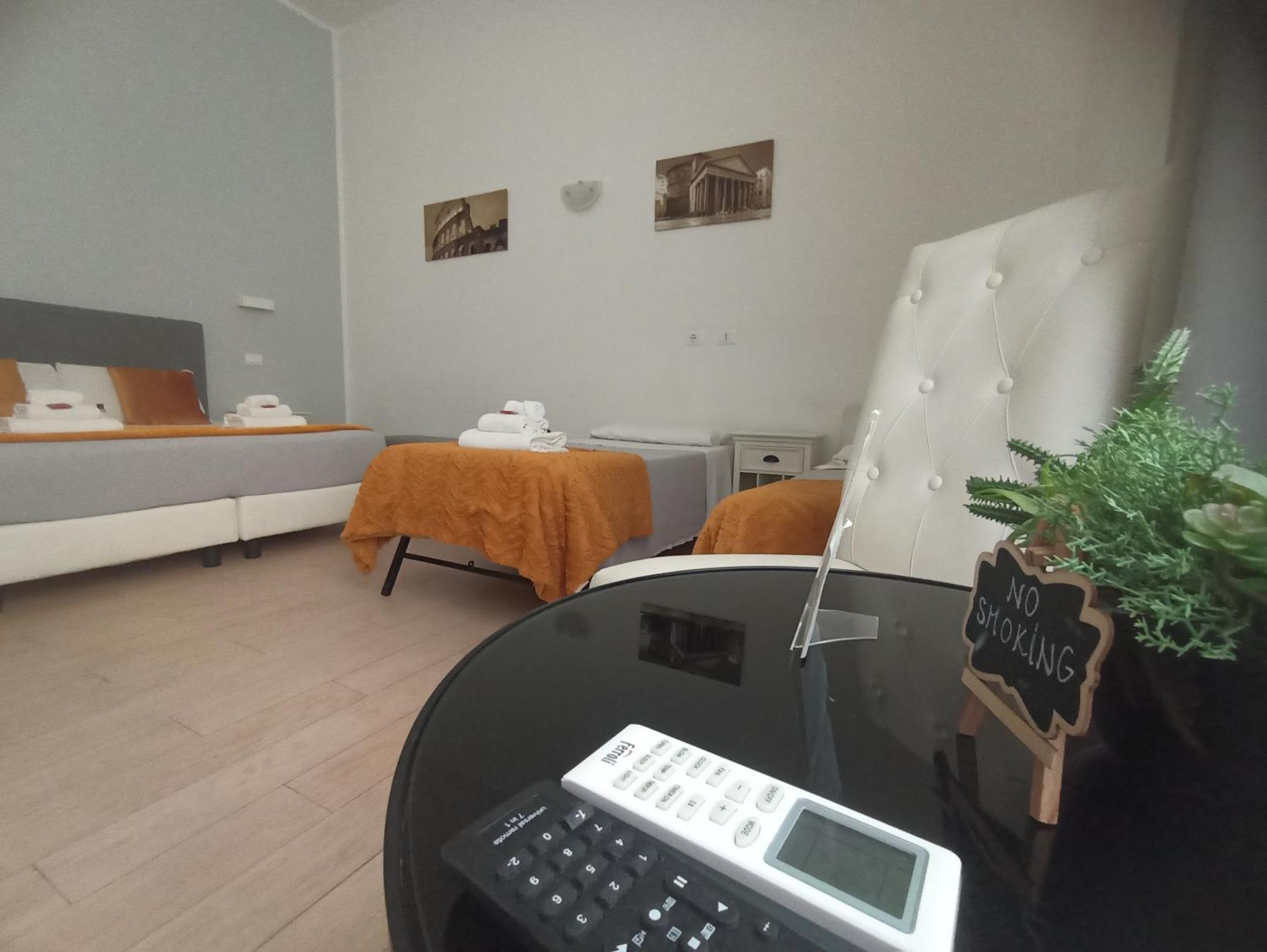 Ad Cavour Luxury Rooms - By Ad Roma 客房 照片